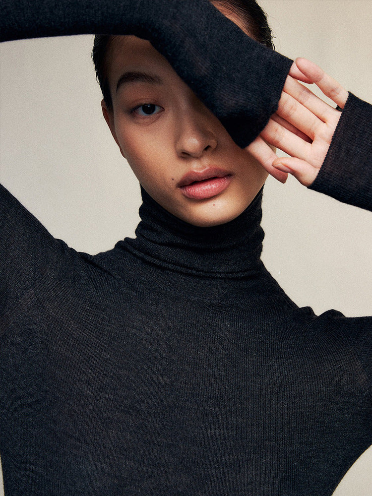 Minimalist Wool Seamless Knit Base Layer Top Long Sleeve