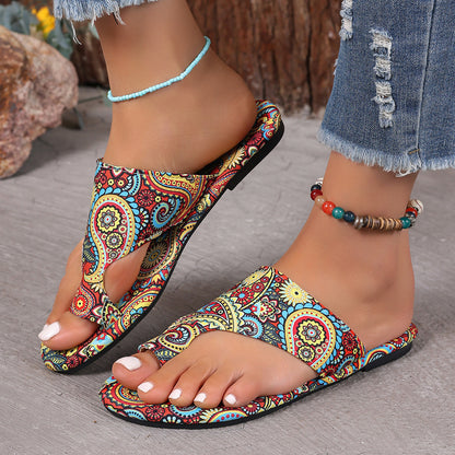 Flat bottomed cloth slippers with lightweight and breathable rubber sole