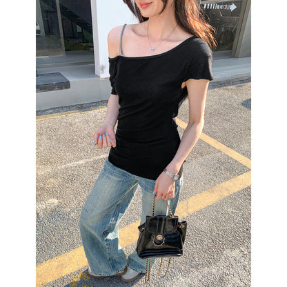 Off-shoulder wool T-shirt